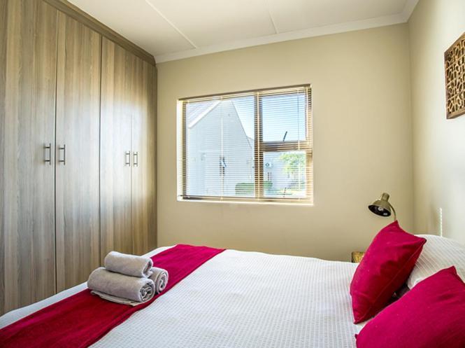 El Dorado Hotel And Self Catering Оудсхорн Номер фото