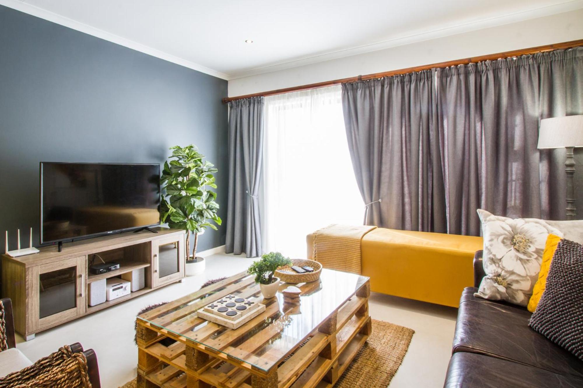 El Dorado Hotel And Self Catering Оудсхорн Номер фото